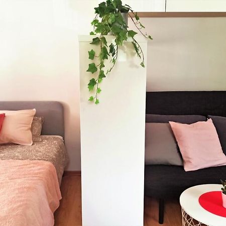 Apartament Malinowy Swietoduska 12 Lublin Luaran gambar