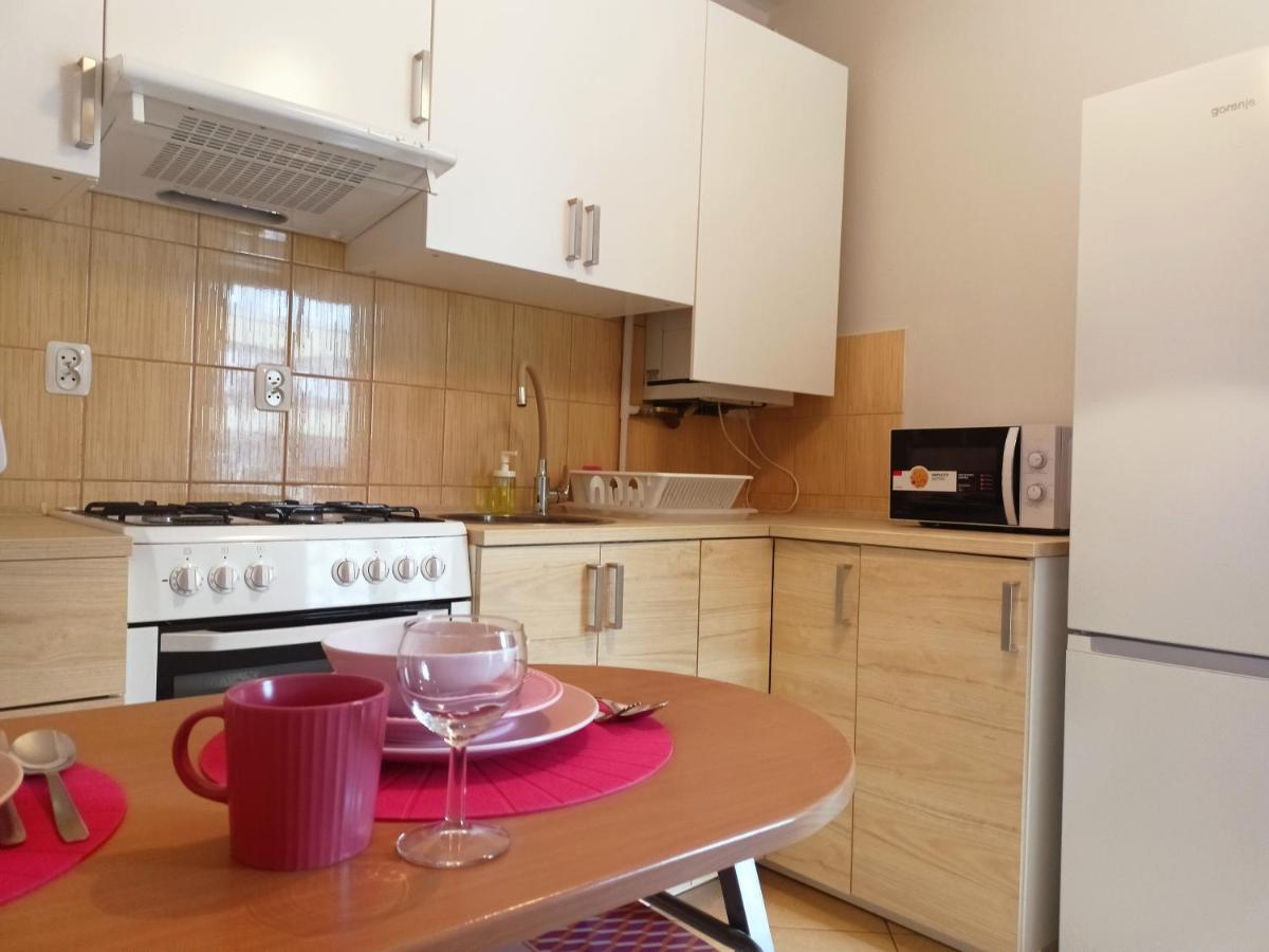 Apartament Malinowy Swietoduska 12 Lublin Luaran gambar