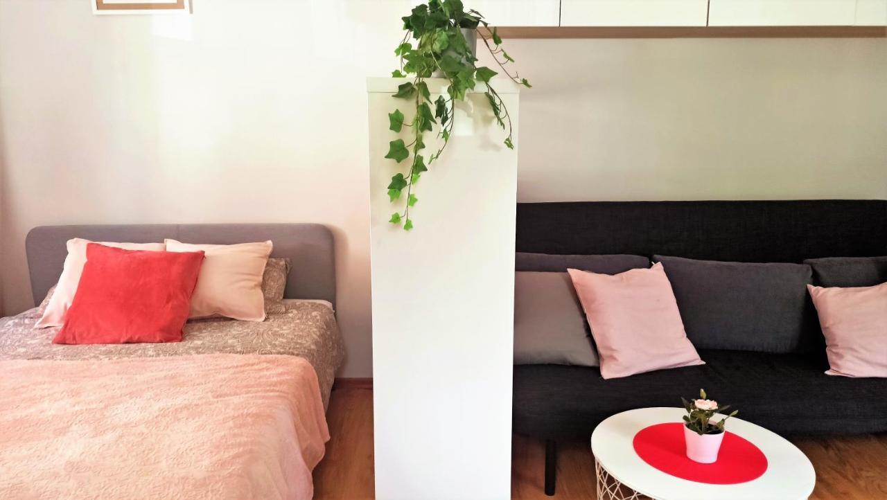 Apartament Malinowy Swietoduska 12 Lublin Luaran gambar